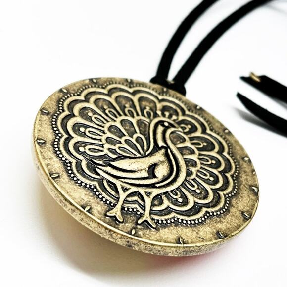 Lucky Brand Peacock Reversible Fabric Medallion Necklace - Picture 6 of 7